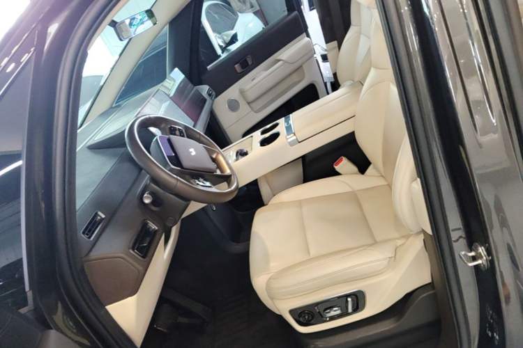 Used Li Auto MEGA 2024 Ultra Model Left Front Seat