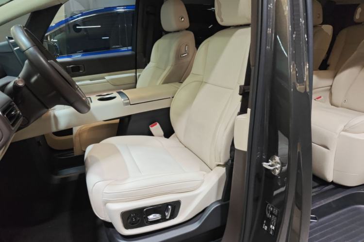 Used Li Auto MEGA 2024 Ultra Model Left Front Seat