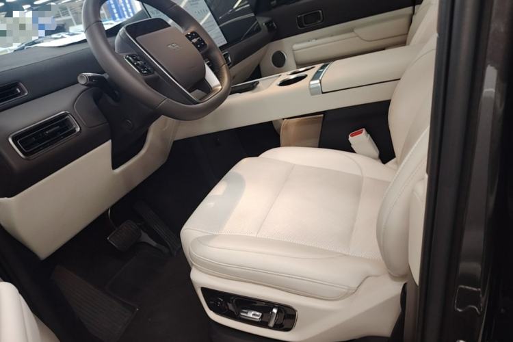 Used Li Auto MEGA 2024 Ultra Model Left Front Seat