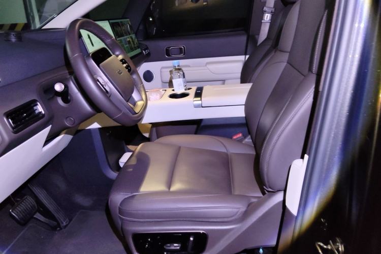 Used Li Auto MEGA 2024 Ultra Model Left Front Seat