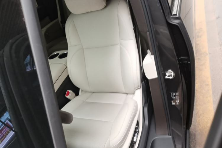 Used Li Auto MEGA 2024 Ultra Model Left Front Seat