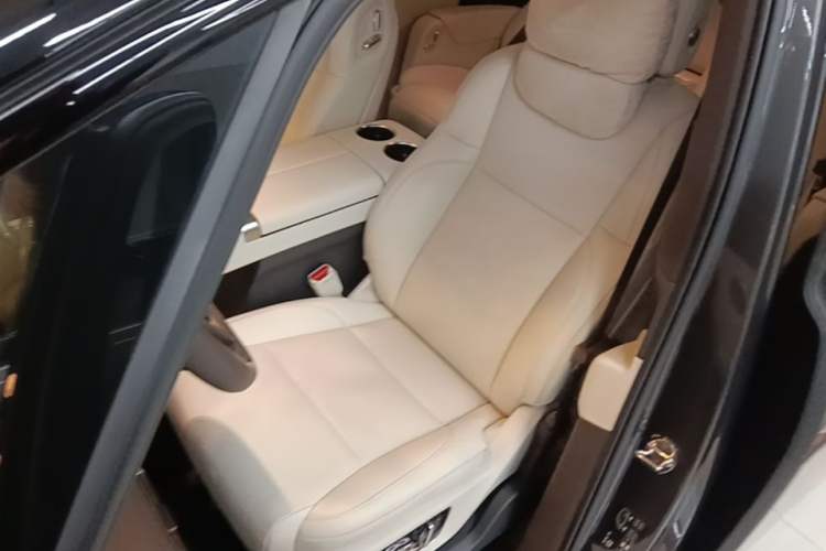 Used Li Auto MEGA 2024 Ultra Model Left Front Seat
