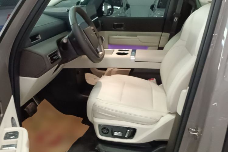 Used Li Auto MEGA 2024 Ultra Model Left Front Seat