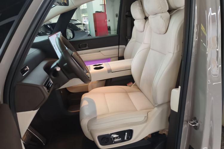 Used Li Auto MEGA 2024 Ultra Model Left Front Seat
