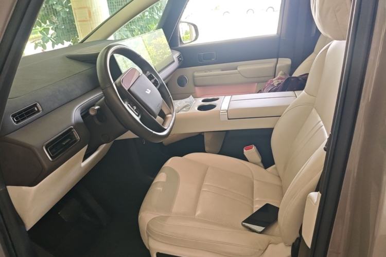 Used Li Auto MEGA 2024 Ultra Model Left Front Seat