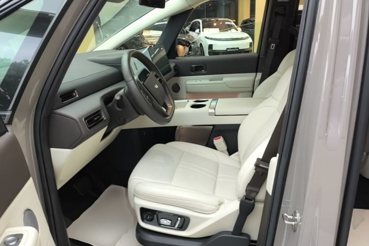 Used Li Auto MEGA 2024 Ultra Model Left Front Seat