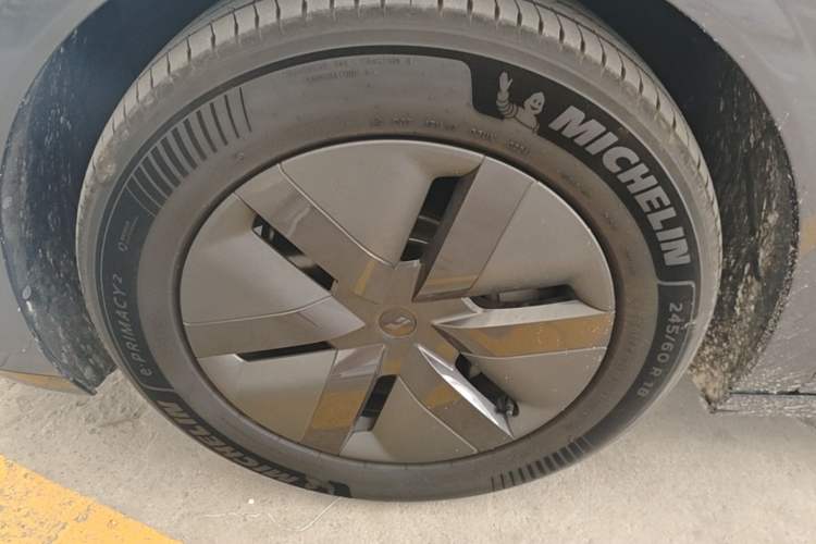 Used Li Auto MEGA 2024 Ultra Model Left Front Wheel Hub