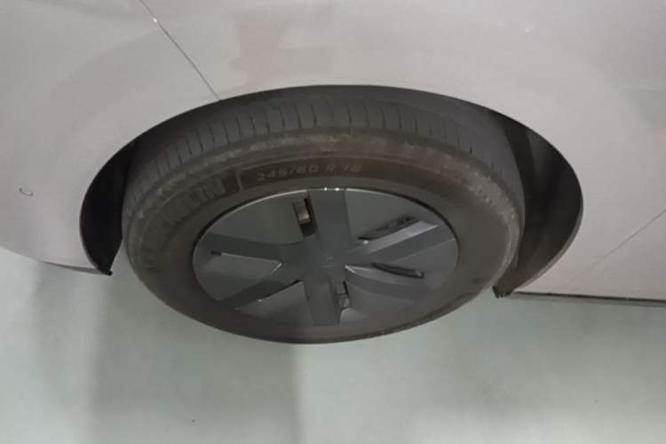 Used Li Auto MEGA 2024 Ultra Model Left Front Wheel Hub