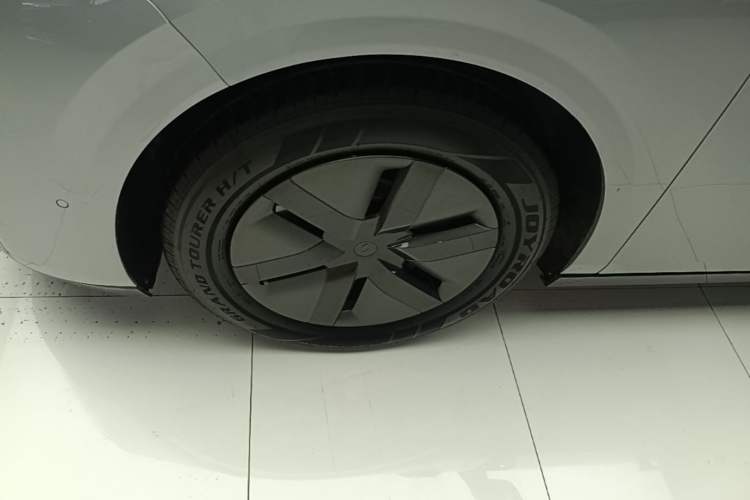 Used Li Auto MEGA 2024 Ultra Model Left Front Wheel Hub
