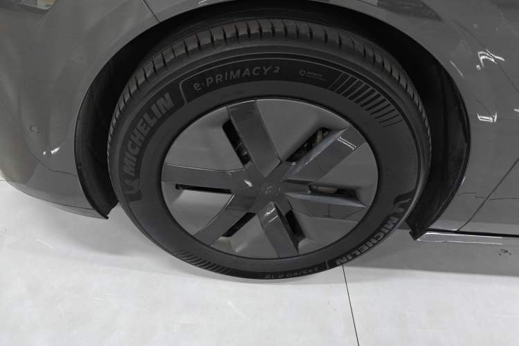 Used Li Auto MEGA 2024 Ultra Model Left Front Wheel Hub