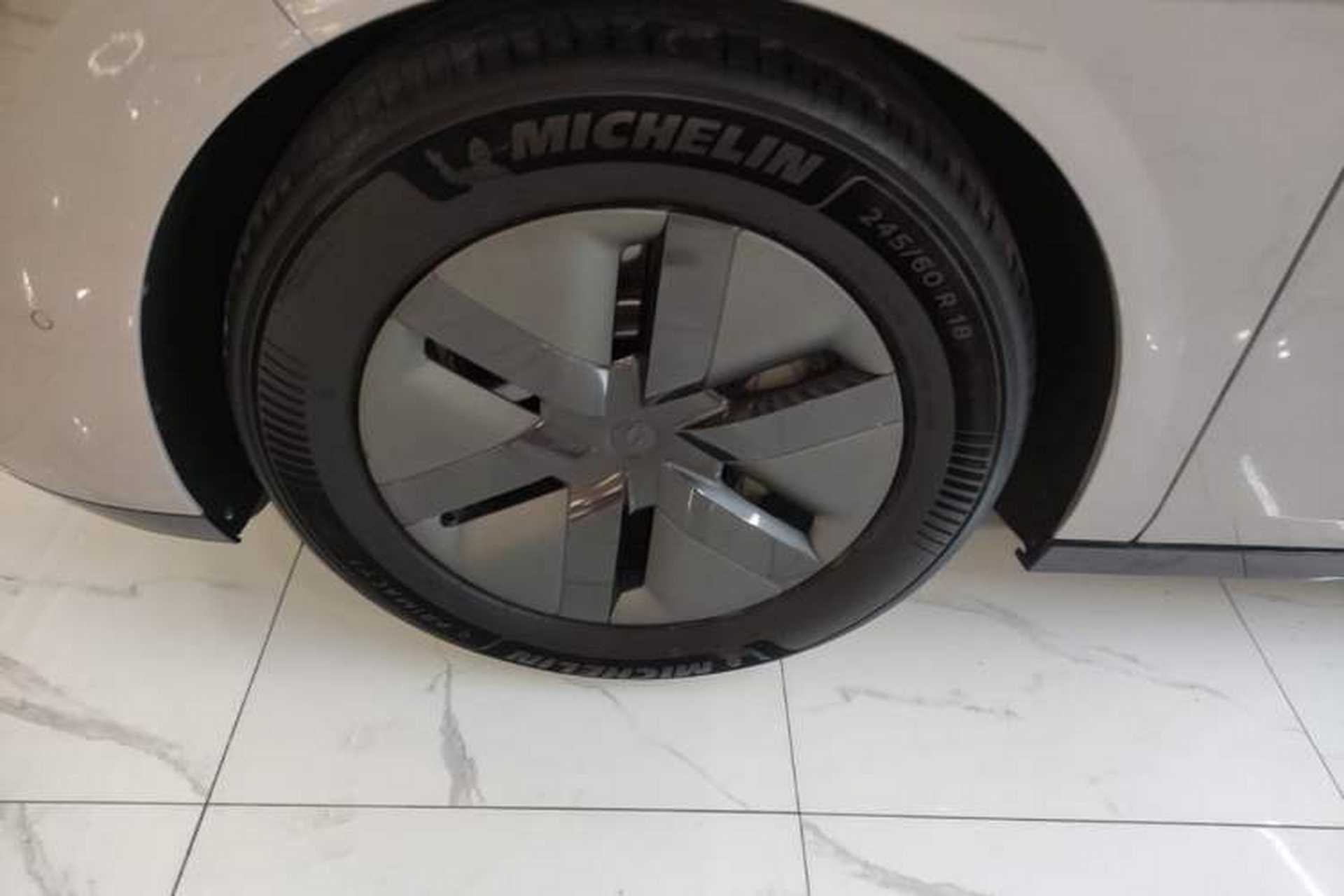 Used Li Auto MEGA 2024 Ultra Model Left Front Wheel Hub