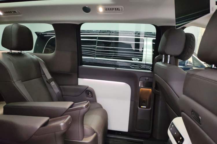 Used Li Auto MEGA 2024 Ultra Model Left Rear Door Interior