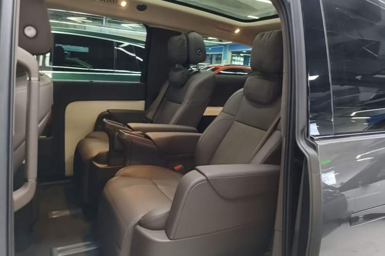 Used Li Auto MEGA 2024 Ultra Model Left Rear Seat