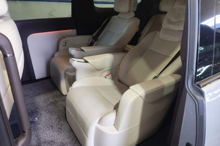 Used Li Auto MEGA 2024 Ultra Model Left Rear Seat