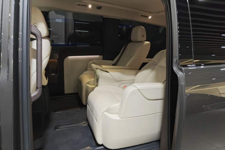 Used Li Auto MEGA 2024 Ultra Model Left Rear Seat