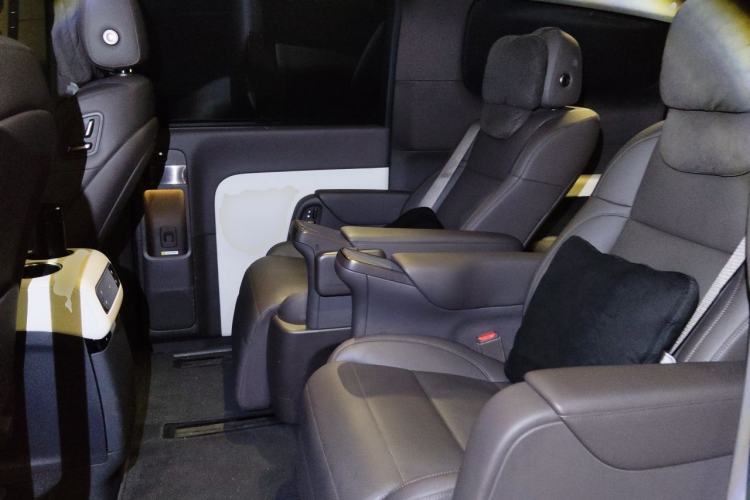 Used Li Auto MEGA 2024 Ultra Model Left Rear Seat