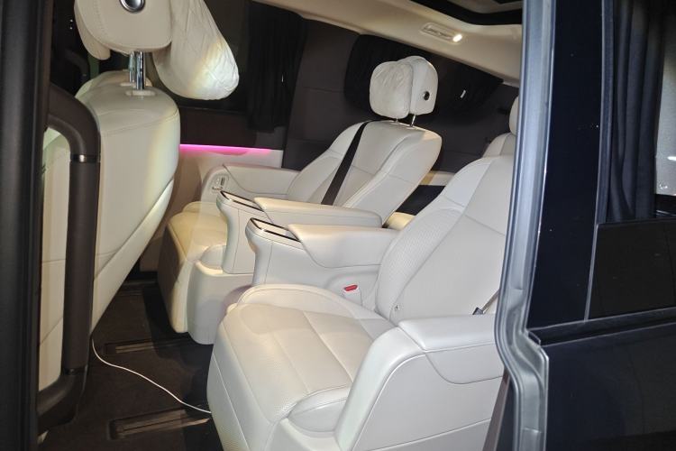 Used Li Auto MEGA 2024 Ultra Model Left Rear Seat