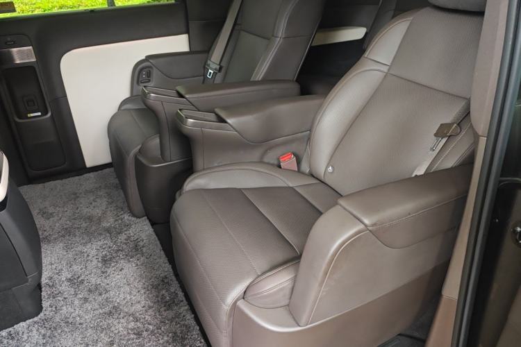 Used Li Auto MEGA 2024 Ultra Model Left Rear Seat
