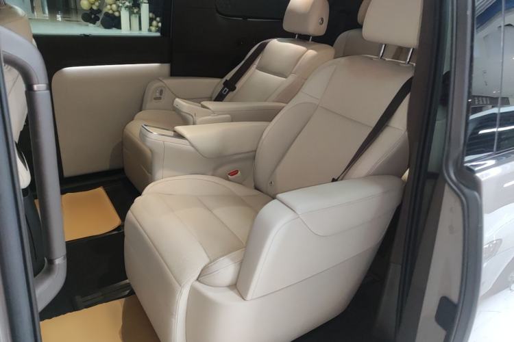 Used Li Auto MEGA 2024 Ultra Model Left Rear Seat