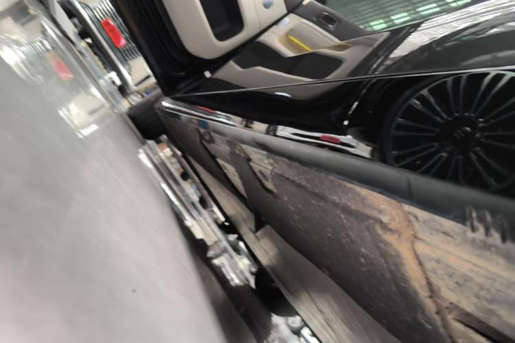Used Li Auto MEGA 2024 Ultra Model Left Side Sill
