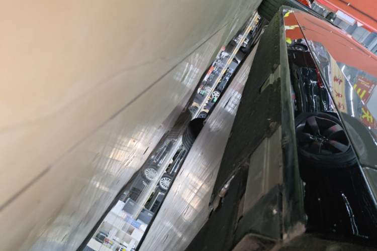Used Li Auto MEGA 2024 Ultra Model Left Side Sill