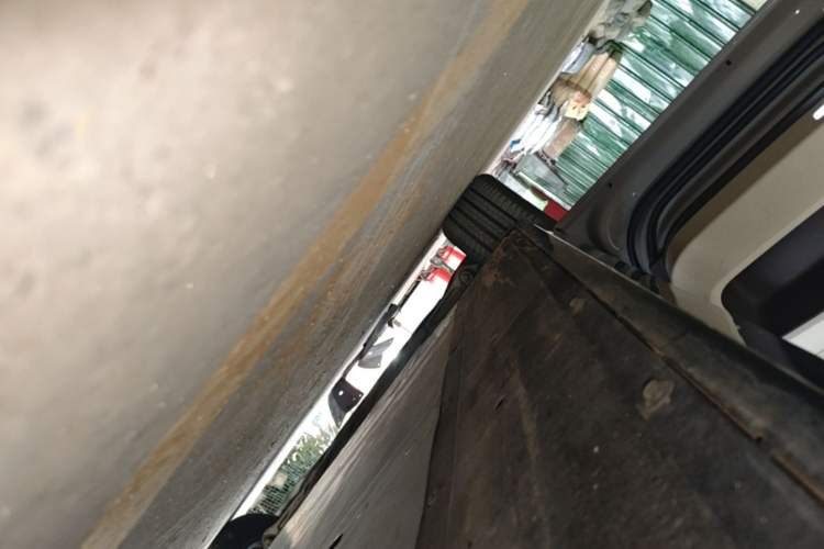Used Li Auto MEGA 2024 Ultra Model Left Side Sill
