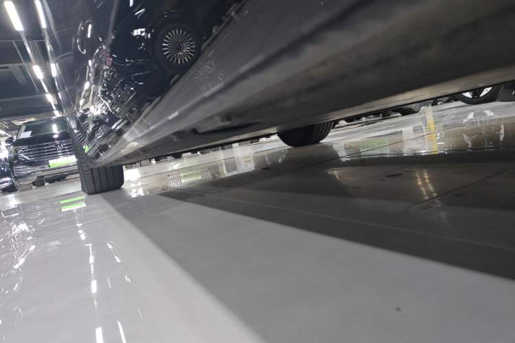 Used Li Auto MEGA 2024 Ultra Model Left Side Sill
