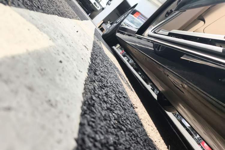 Used Li Auto MEGA 2024 Ultra Model Left Side Sill
