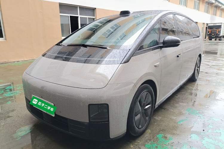 Li Auto MEGA 2024 Ultra Model