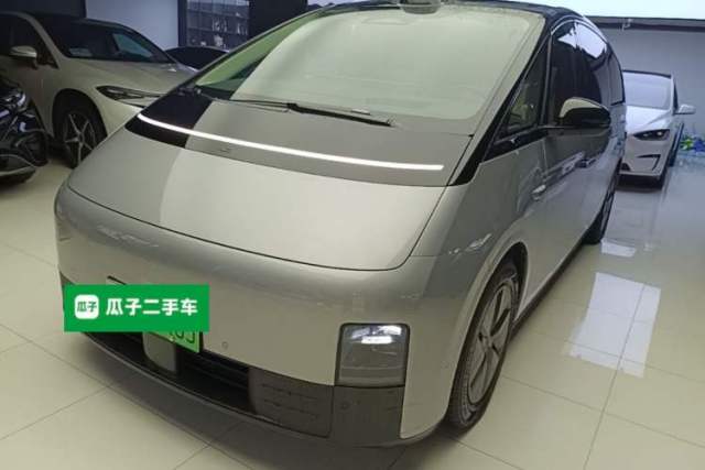 Li Auto MEGA 2024 Ultra Model de segunda mano