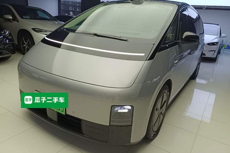 Used Li Auto MEGA 2024 Ultra Model Guazi used car, China used car export, Used car for sale, Used cars, Cheapest cars for sale