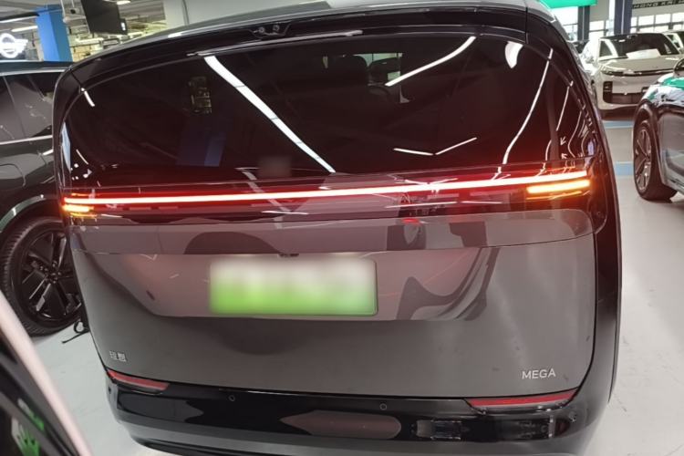 Used Li Auto MEGA 2024 Ultra Model Rear