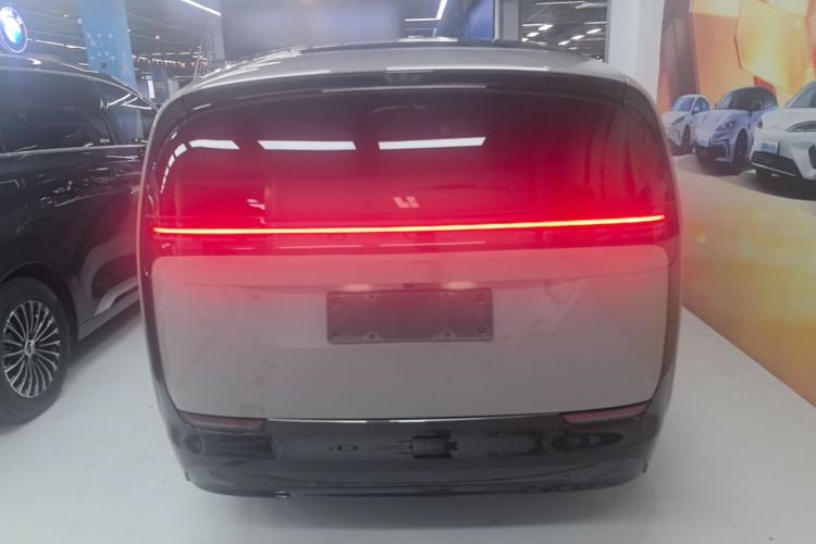 Used Li Auto MEGA 2024 Ultra Model Rear