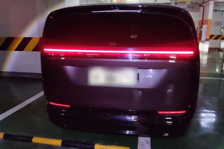 Used Li Auto MEGA 2024 Ultra Model Rear