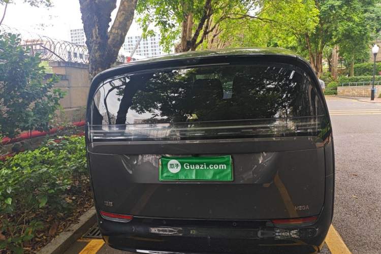 Used Li Auto MEGA 2024 Ultra Model Rear