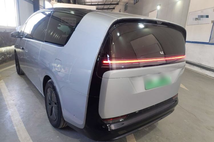 Used Li Auto MEGA 2024 Ultra Model Rear Left 45 Deg