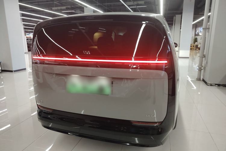 Used Li Auto MEGA 2024 Ultra Model Rear