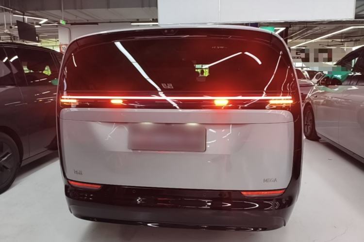 Used Li Auto MEGA 2024 Ultra Model Rear