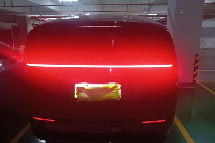 Used Li Auto MEGA 2024 Ultra Model Rear