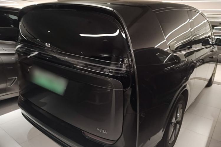 Used Li Auto MEGA 2024 Ultra Model Rear Right 45 Deg