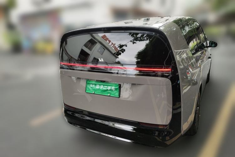 Used Li Auto MEGA 2024 Ultra Model Rear Right 45 Deg