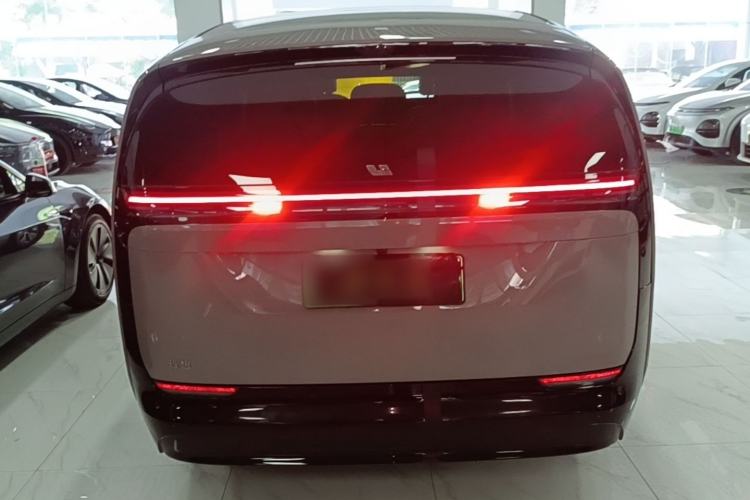 Used Li Auto MEGA 2024 Ultra Model Rear