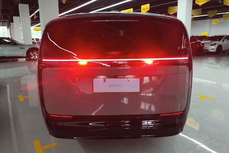 Used Li Auto MEGA 2024 Ultra Model Rear