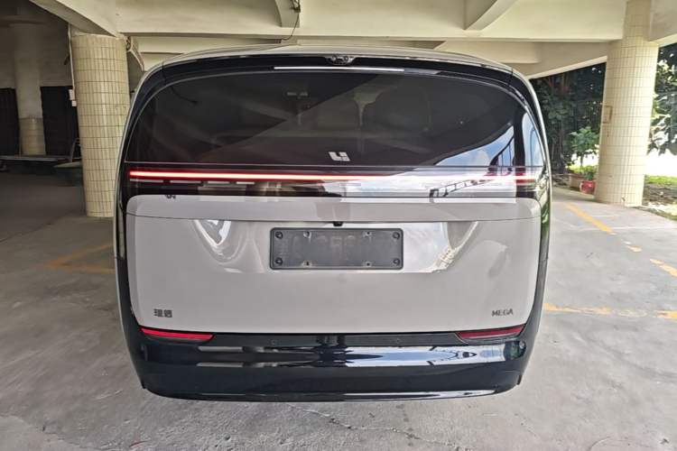 Used Li Auto MEGA 2024 Ultra Model Rear