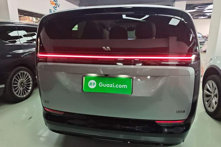 Used Li Auto MEGA 2024 Ultra Model Rear