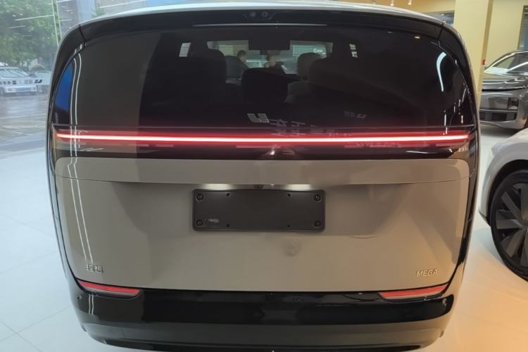 Used Li Auto MEGA 2024 Ultra Model Rear