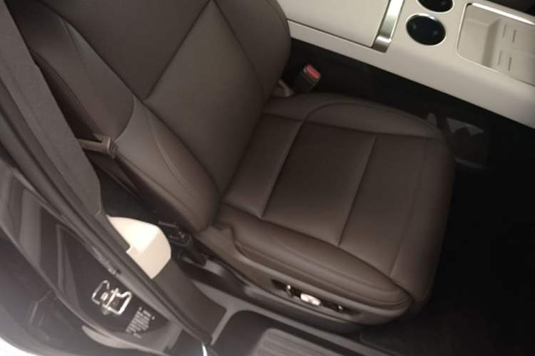 Used Li Auto MEGA 2024 Ultra Model Right Front Seat
