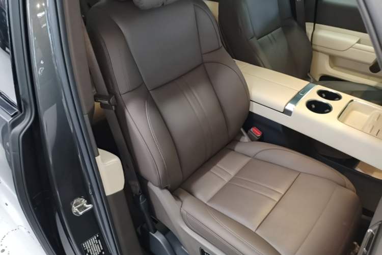 Used Li Auto MEGA 2024 Ultra Model Right Front Seat