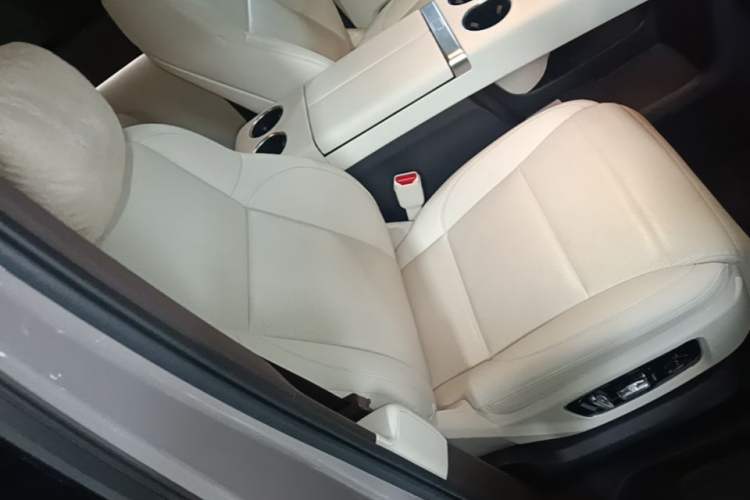 Used Li Auto MEGA 2024 Ultra Model Right Front Seat