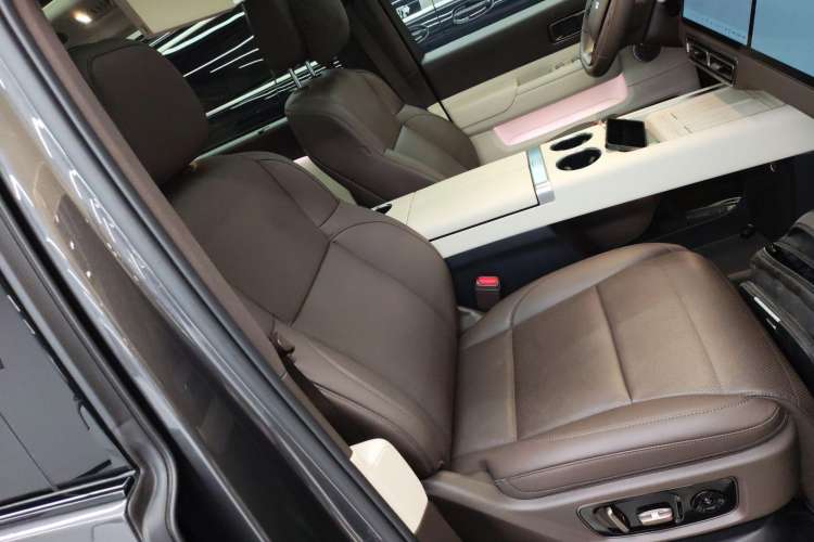 Used Li Auto MEGA 2024 Ultra Model Right Front Seat
